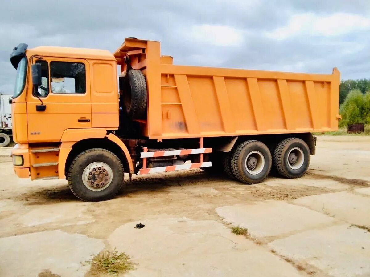 Шакман самосвал 30 тонн. Shacman sx3256dr384. Шакман самосвал 3 осный. Шакман самосвал 4 осный. Шакман х3000 тягач 6х6.