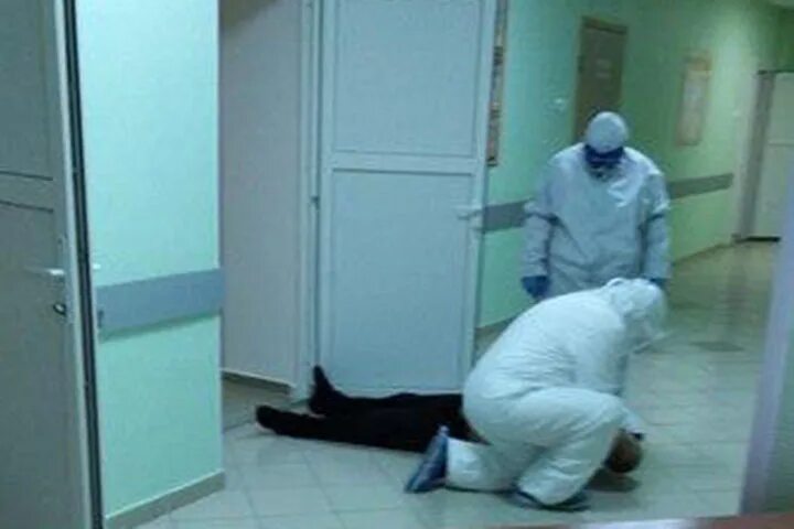 Белгородская больница с больными в коридоре.