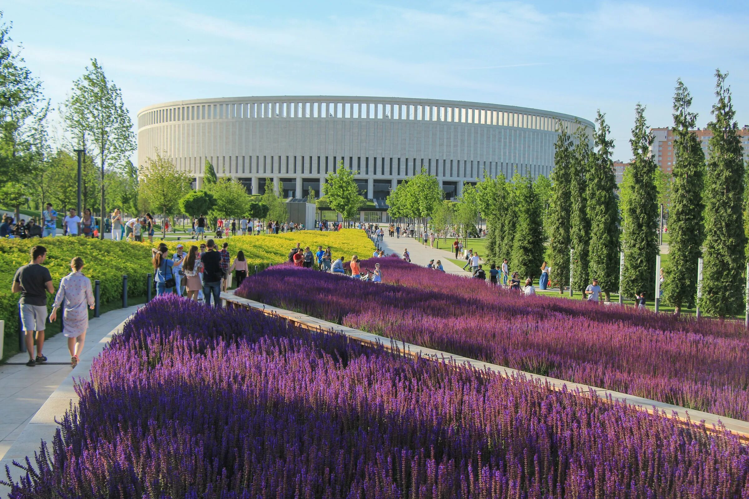 Парк краснодар летом. Парк галицкого в краснодаре 2023. Городской парк краснодара галицкого. Парк краснодар летом. Краснодарский край парк галицкого.