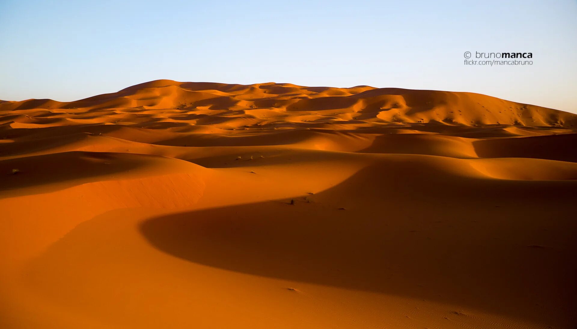 Марокко дюны. Песчаные (Марокканские) дюны (Mococcan Dunes) Mary Kay. Глаз пустыни сахара. Марокко сахара. Глаз пустыни роли