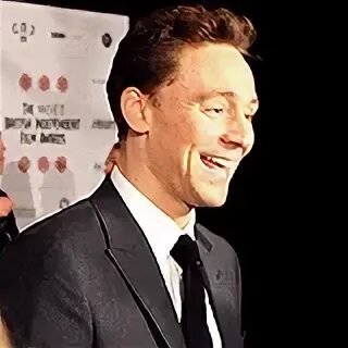 Tom points. Tom points