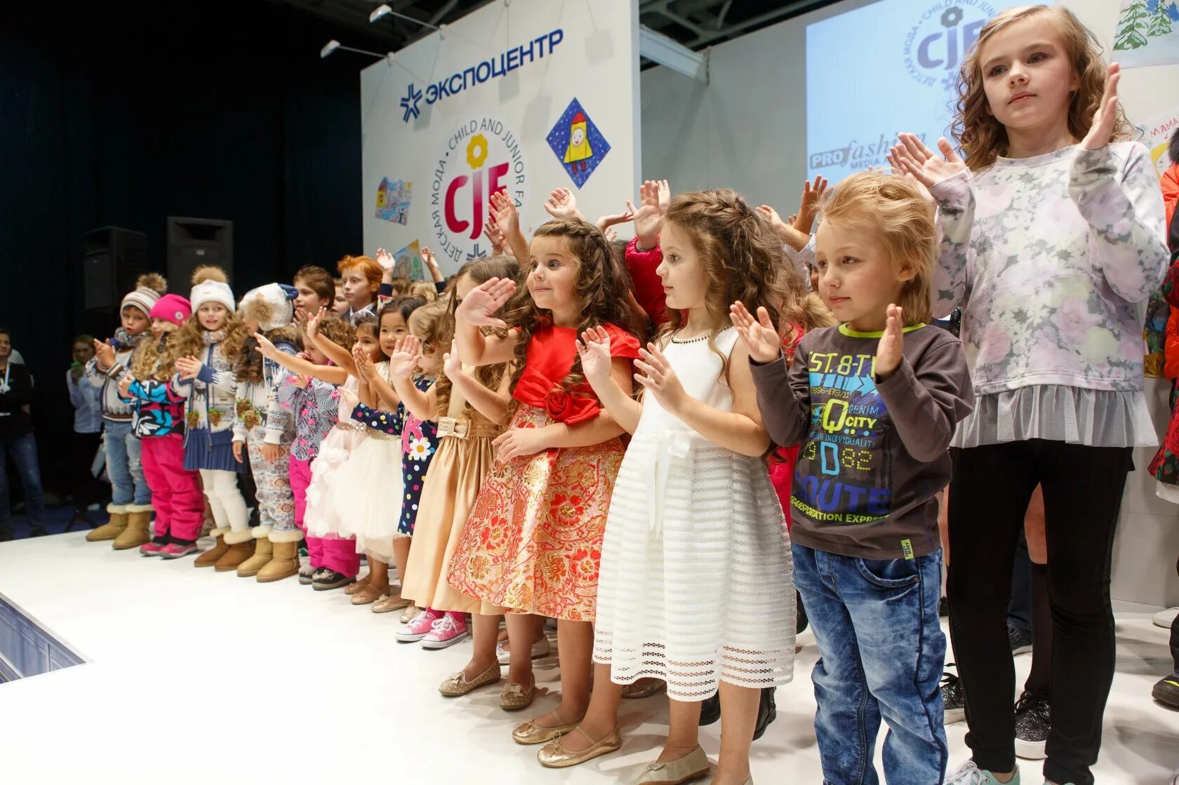 Выставка cjf детская мода. Cjf детская мода логотип. выставка cjf. выставка cjf 2025.