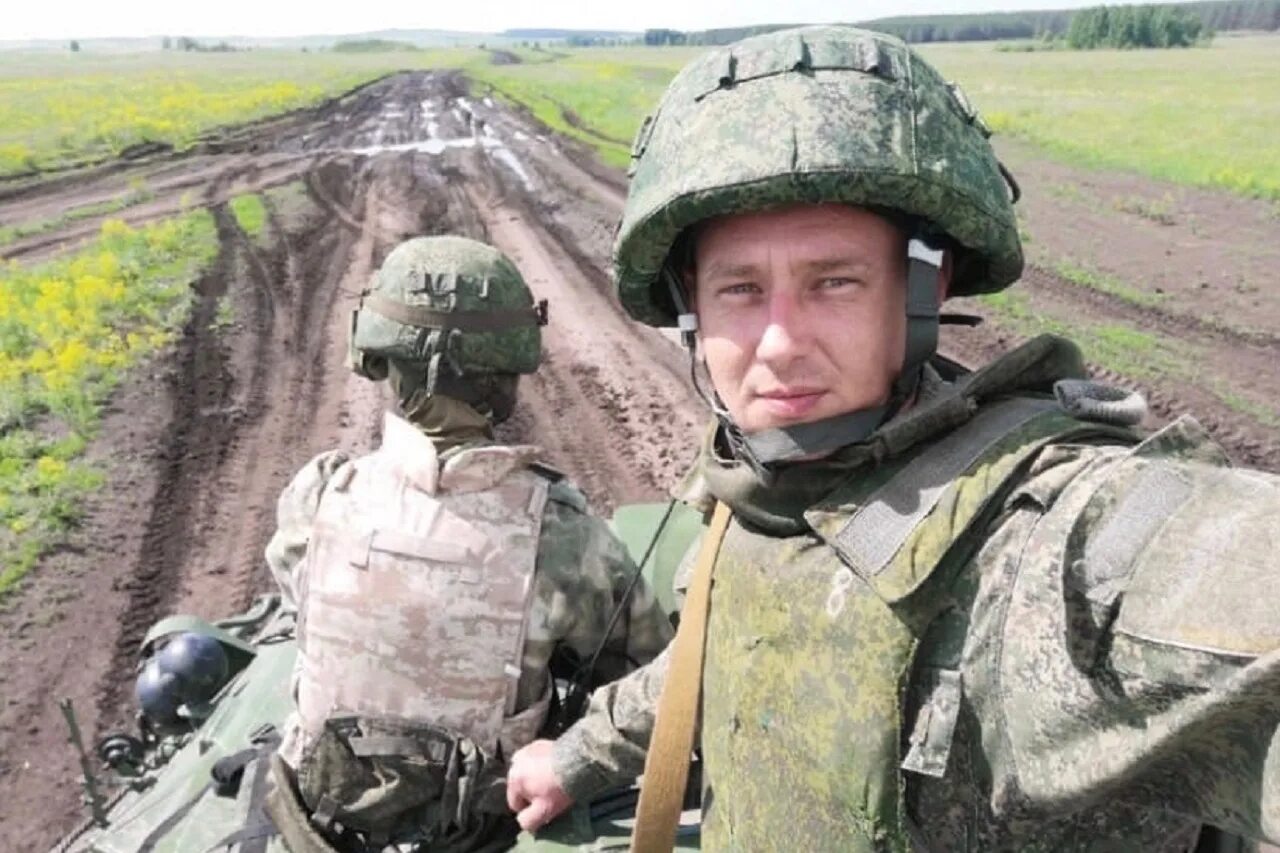 Контрактники. Каска Военная. Военные Украины.
