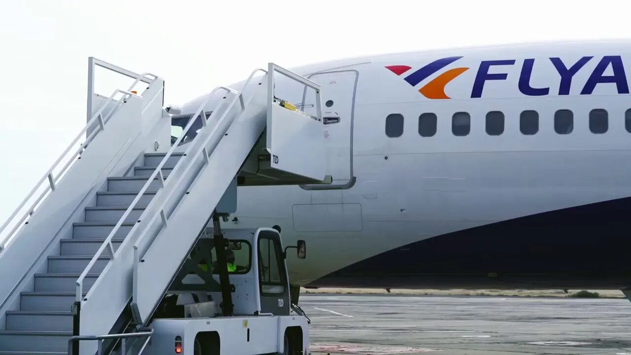 Flayone авиакомпания. Флайван армения. Флайван армения. Какие самолеты у flyone armenia. Флайван армения.