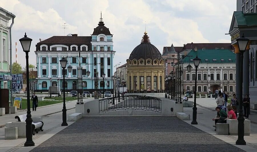 Петербургская улица Казань. Казань, улица Баумана и улица Петербургская. Пешеходные улицы Казани Баумана и Петербургская. Петербуржская Казань Петербургская улица.