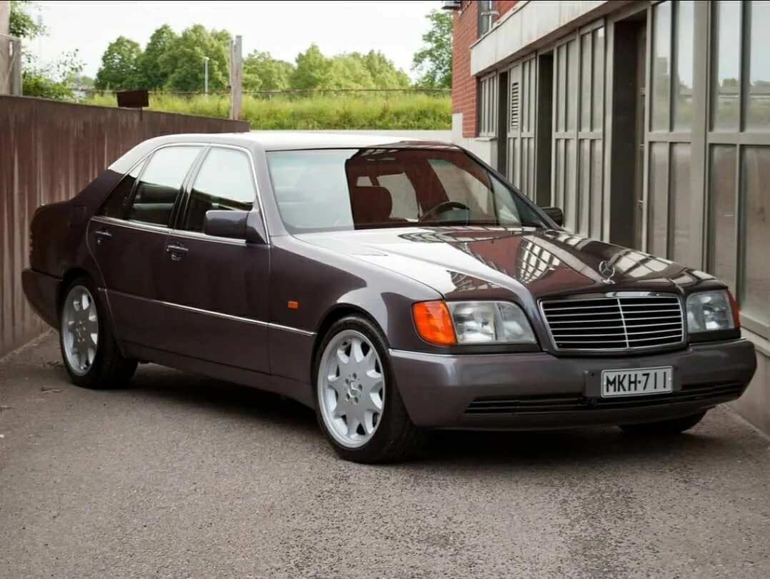 W140 brabus. Mercedes w140 Carlsson. 140 Мерседес s600. Mercedes Benz w140 Brabus. Mercedes w140 s600.