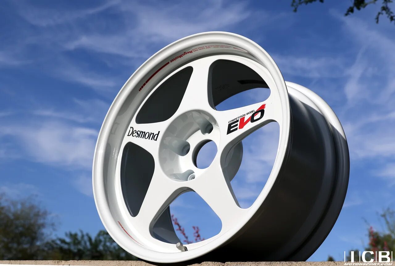 Диски desmond regamaster. Rays volk ze40. Desmond regamaster evo r15 civic. Desmond regamaster. Диски desmond evo regamaster.