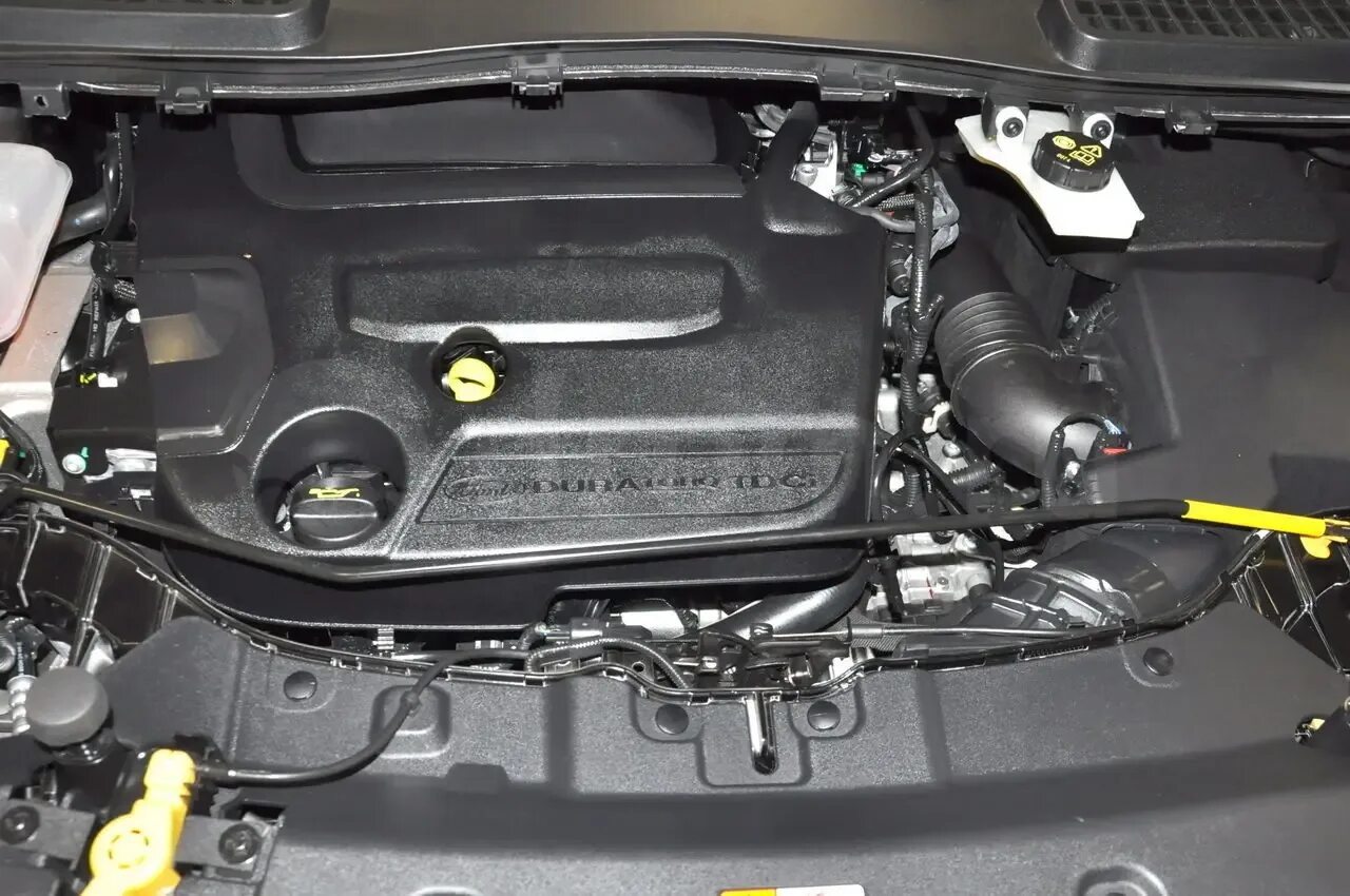 Ford Kuga 1 поколение, внедорожник 5-дверный - технические характеристики, модел