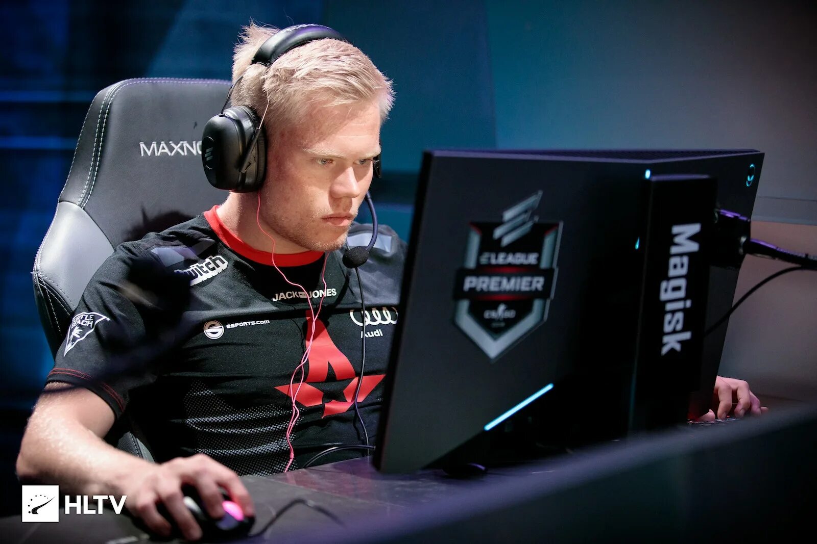 Magisk cs. Мэджик астралис. magisk кс го. magisk cs go vitality.