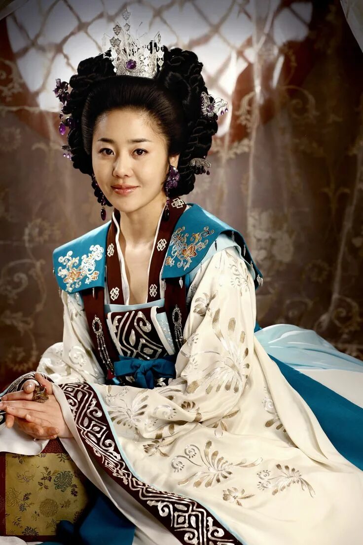 Малика дукман. Королева Сондок Мисиль. Великая Императрица Сондок. Ханбок королевы Чосона.