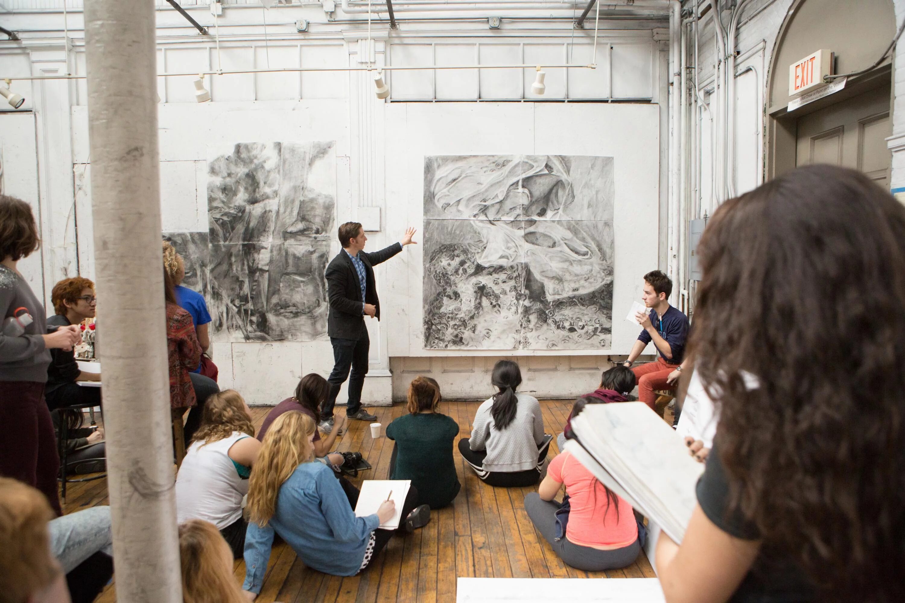 Art school. Файн арт школа. School of the Arts. Где поступить в Америке в творчество художественное. Art School in USA.