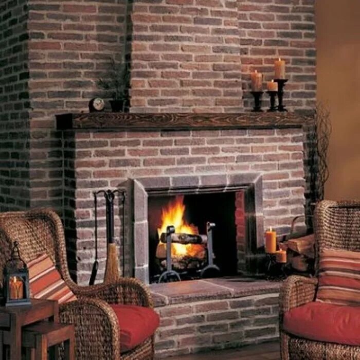 Отделка каминной топки. Угловой камин из облицовочного кирпича. Камин из кирпича. Каминная облицовка кирпич. Каминная облицовка кирпич.