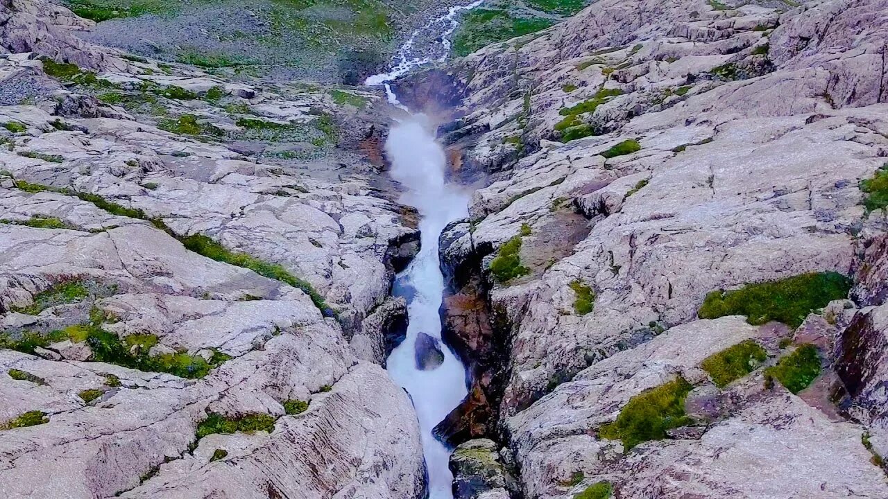 Самый высокий водопад в азии. Самый высокий водопад в азии. Водопад анхель венесуэла. Тепуи венесуэла. Самый высокий водопад планеты — анджел фолз.