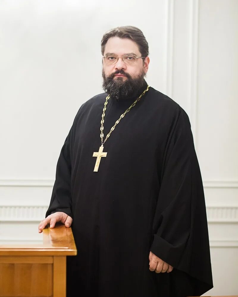 Кто такой иерей в православной. Кто такой иерей в православной. Батюшка в церкви. Кто такой иерей в православной. Иерей федор лукьянов.