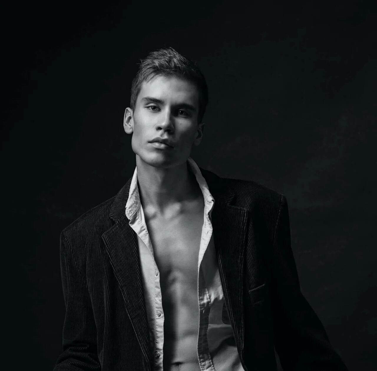 Мальков актер. Мальков дмитрий константинович. Современные российские актеры. Дмитрий мальков актёр. Дмитрий мальков ип пирогова.