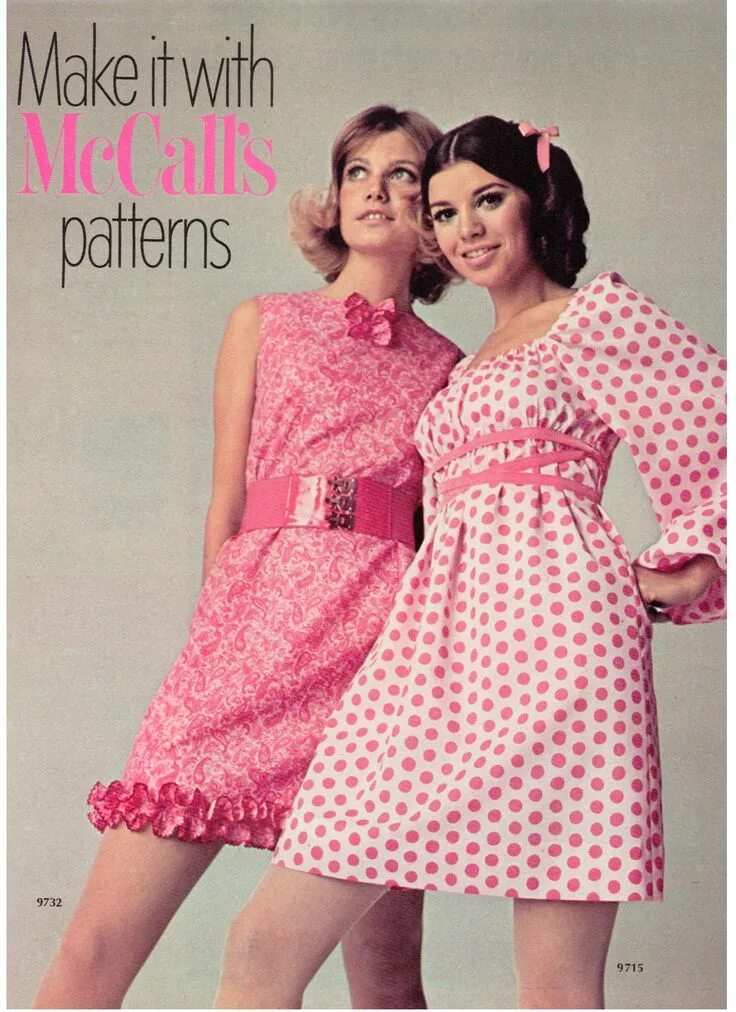 Мода 60-х годов женщины франция. Платья в стиле 60 70-х годов. Мода 60х 80х. Мода 1970 кримплен. Кримплен 60е.