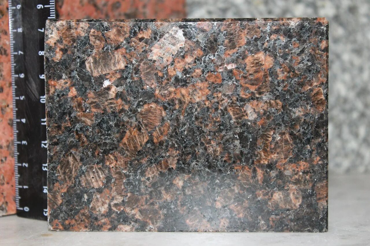 Елизовский гранит. Дымовский гранит карелия. Гранит балтийский дымовский. Гранит коричневый дымовский балтийский. Гранит коричневый дымовский.