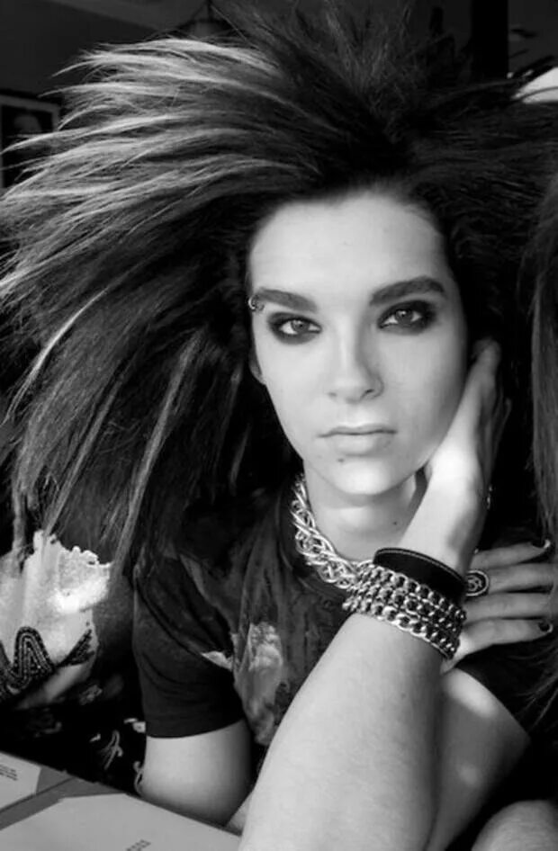 Билл каулитц 2022. Билл каулитц фото 2007. Bill kaulitz 2008. Билл каулитц в профиль. Где живет билл каулитц.