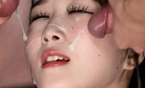 Ria Kurumi’s Sensual Bukkake Facial.