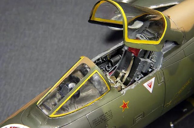 F 1 48. F-105d Cockpit. Кабина f-105d. F-105 Thunderchief 1/48. F 105d 1/48.