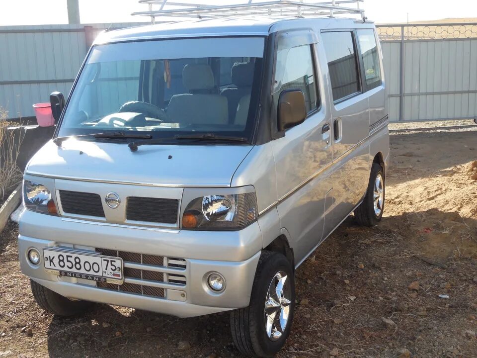 Nissan NV100 Clipper 0.7 бензиновый 2015 Домработник на DRIVE2