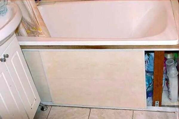 Экран под ванну. Экран под ванну ПВХ. Дверки под ванной. Экран под ванну из панелей ПВХ. Как сделать панели под ванной
