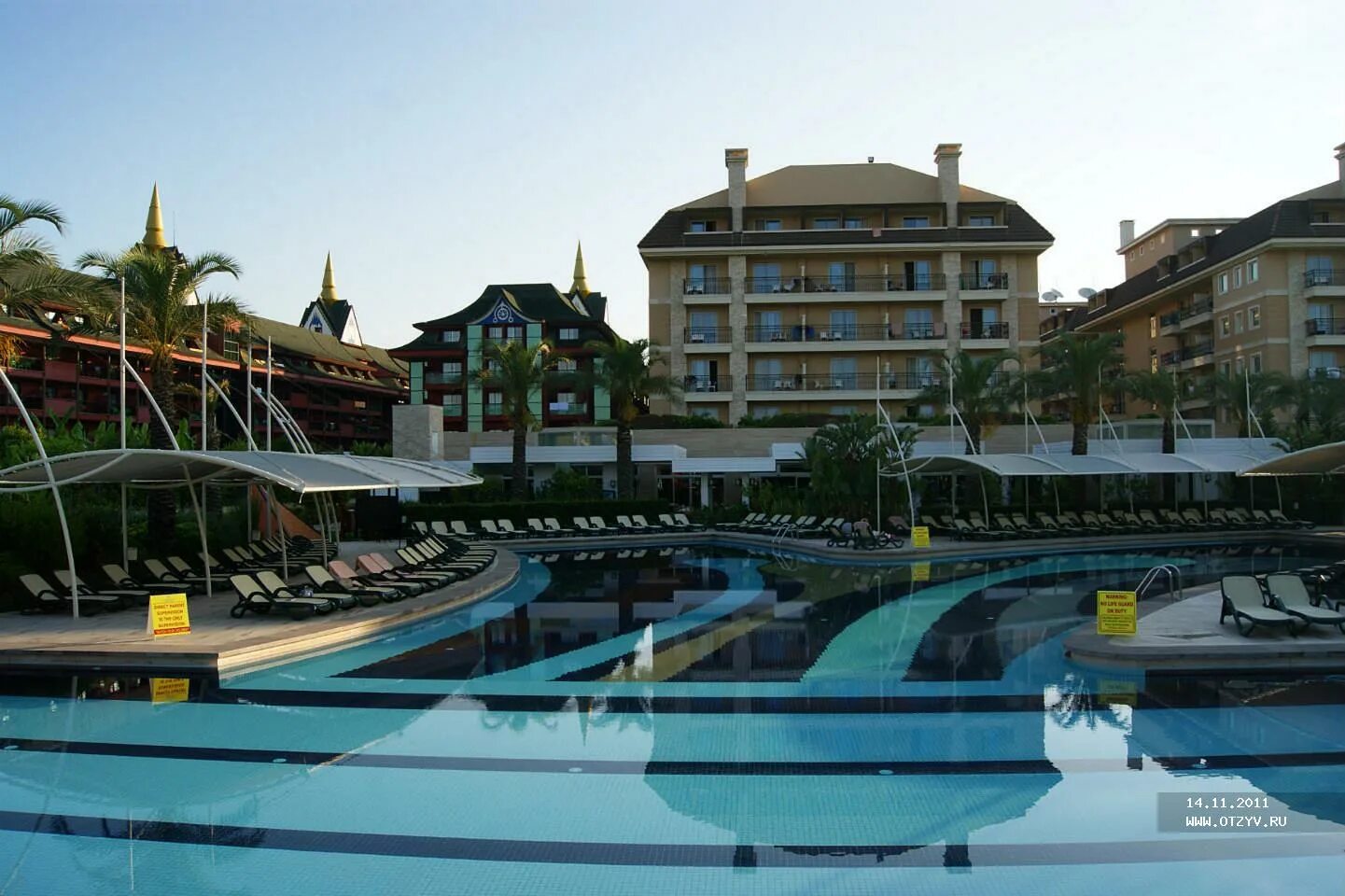 Crystal family 5. Crystal Family Resort Spa 5 Турция Белек. Турция Белек отель Кристалл Фэмили. Crystal Family Resort 5 Турция Белек йога. Fudo Kelmasomi Crystal Family.