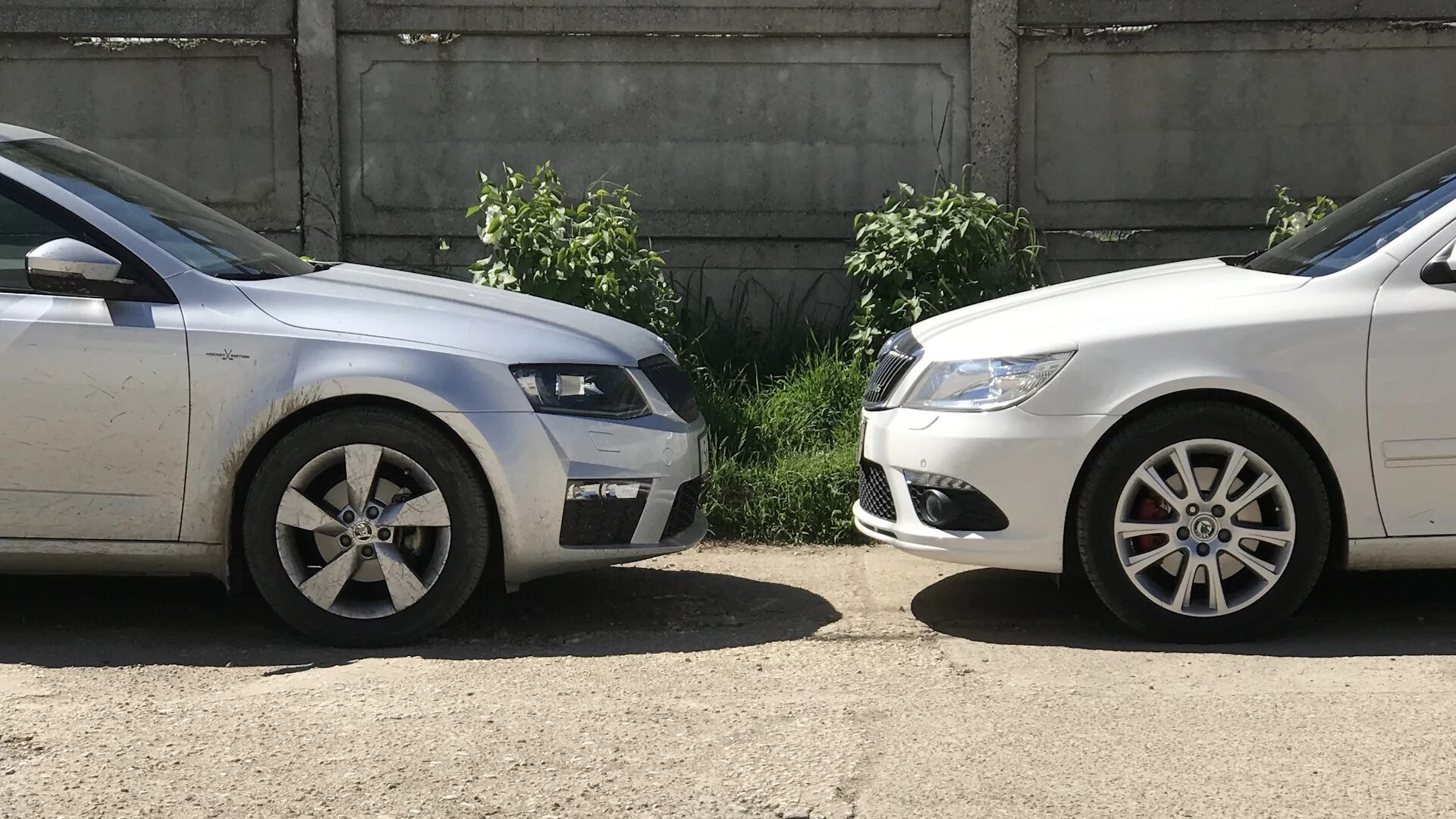 Skoda octavia a7 beamng drive. Скад Skoda Octavia a7 16. Dorado r17 Skoda Octavia White. Диск Skoda ray Octavia a7.