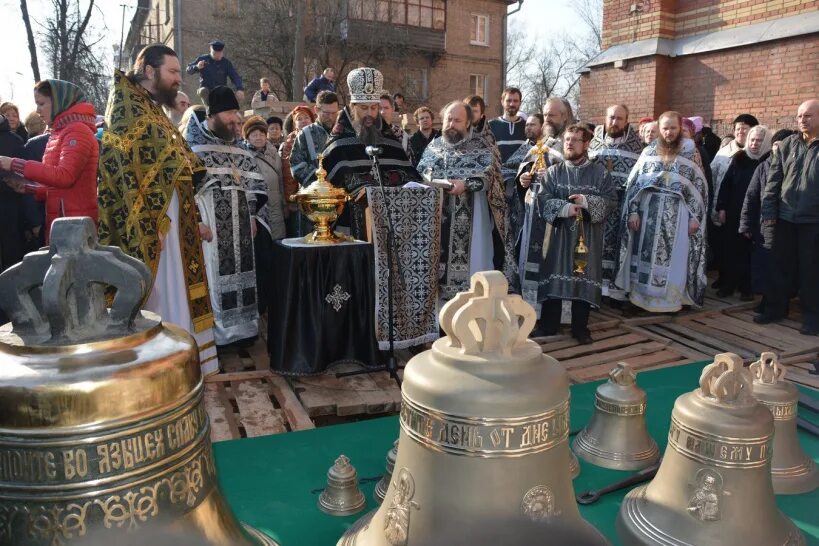 электросталь храм вознесения господня. храм вознесения господня большебрусянское. электростальский храм вознесения господня. алтарь в храме александра невского в екатеринбурге. архиерейская служба кашира храм вознесения.