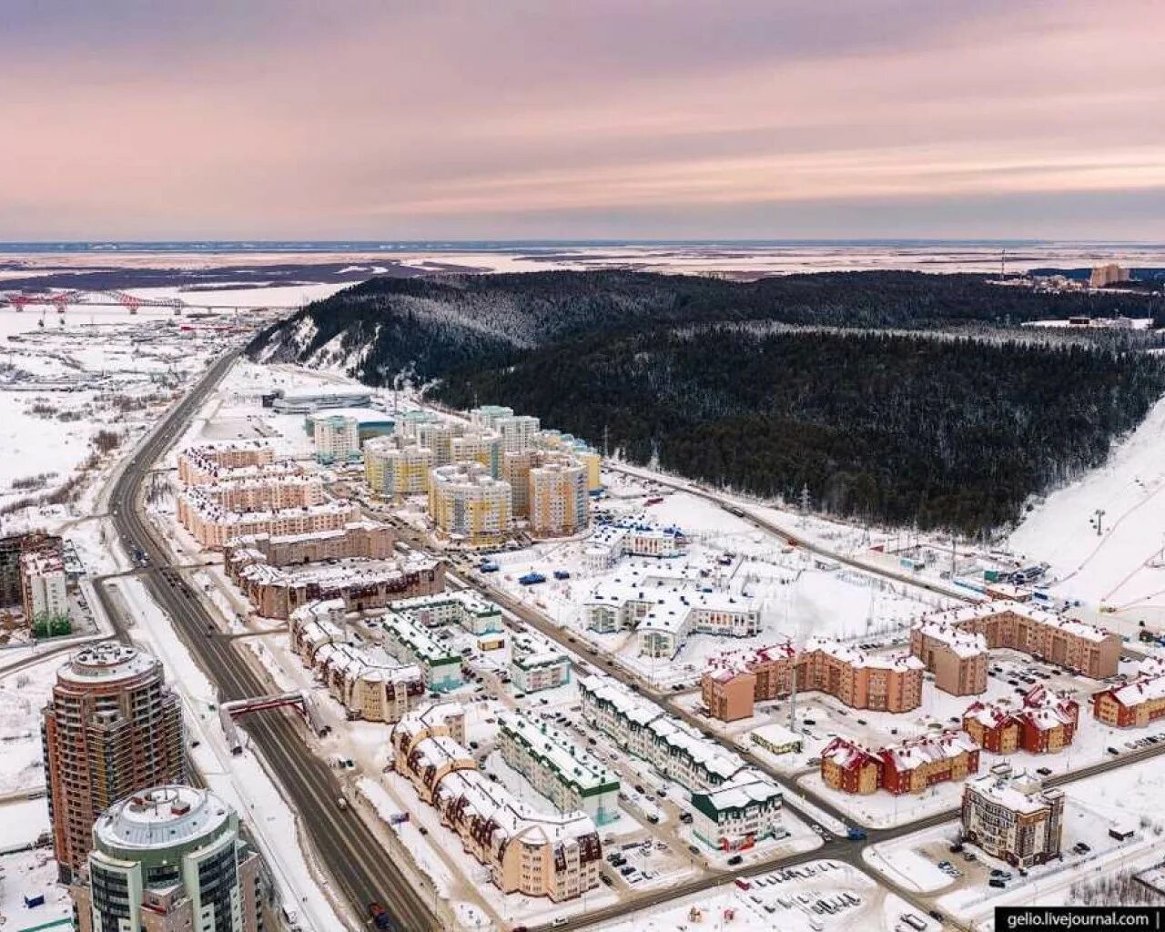 Ханты-Мансийск город. Самарово Ханты Мансийск микрорайон. Ханты-Мансийск 2020.