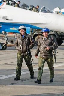 Служить в авиации