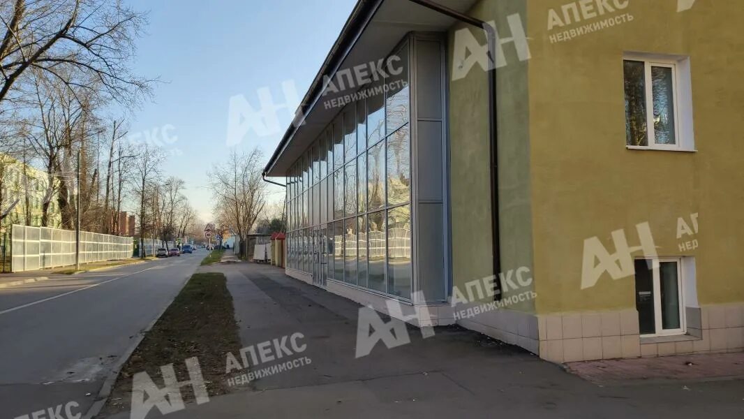 Москва ул басовская 10. 10. Улица басовская 8. 10 москва. Улица басовского 10 москва.