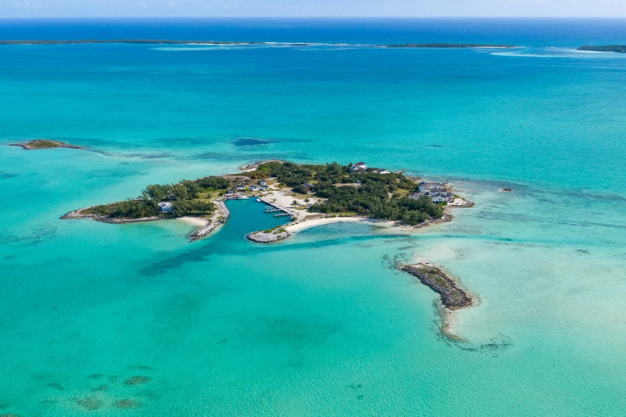 Harbor island. Остров Эльютера Багамские острова. Харбор Айленд Багамы. Blue Lagoon Island Багамские острова. Прайвит-Айленд-Парадайз, Багамские острова.