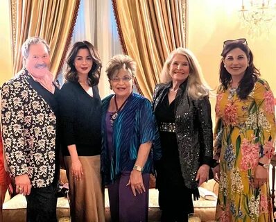 A grand performance and dinner to benefit the Washington Opera Society was ...