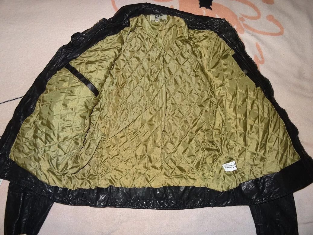 Мембрана внутри куртки. Куртки внутри. Подкладка внутри куртки ребенка. Баф arc'teryx. Куртки пилоты ма1.