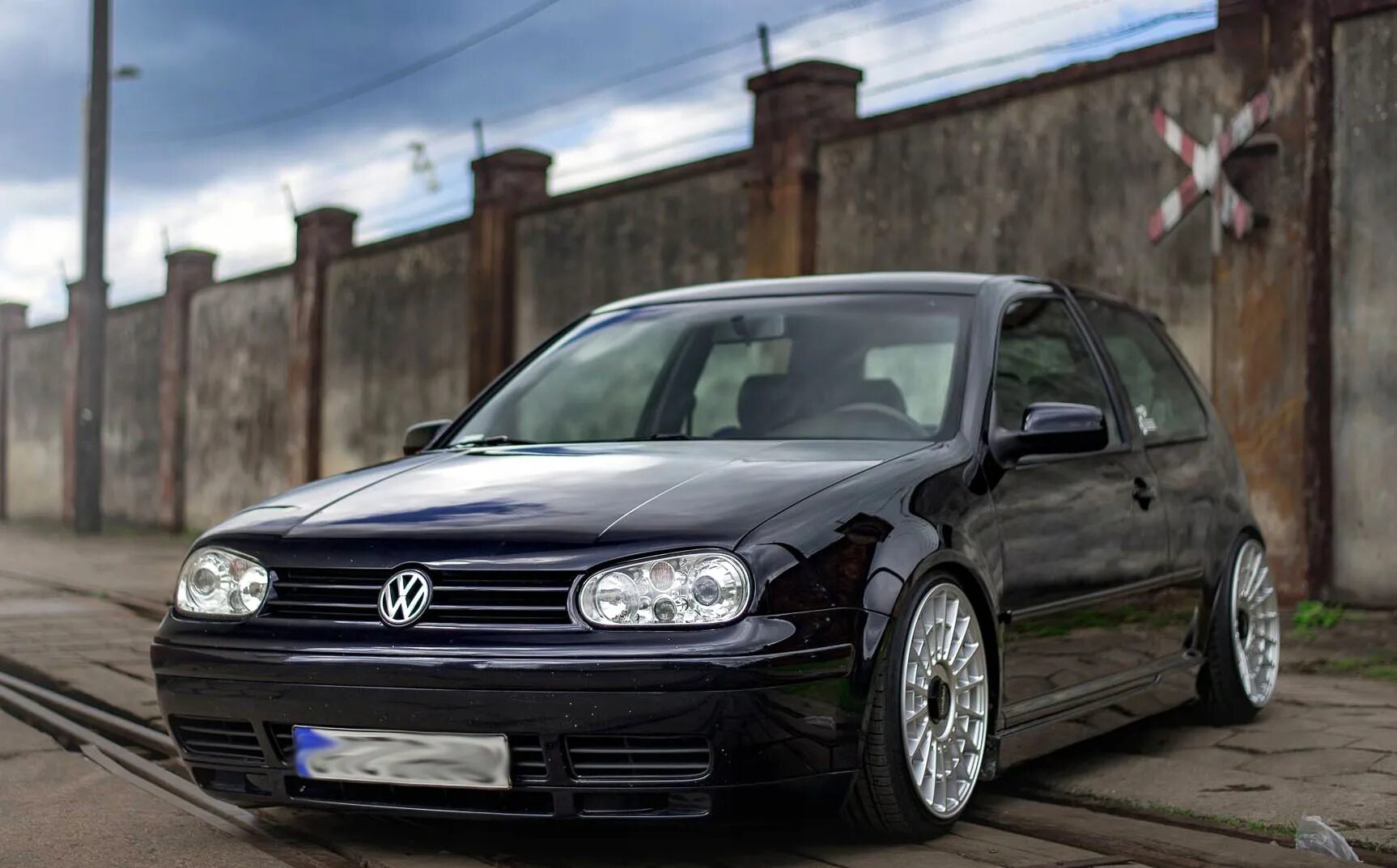 Volkswagen Golf 4 Tuning. Volkswagen Golf 4 фары. VW Golf mk4. VW Golf 4 ангельские глазки. Куплю фольксваген гольф б у