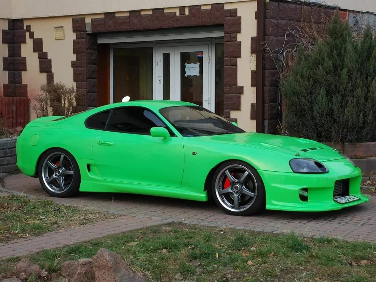 Кислотные машины. Toyota Supra a80 Green. Тойота Супра а80 зеленая. Тойота Супра а80 бирюзовая. Тойота Супра салатовая.