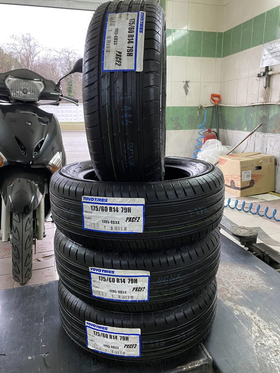 Новая резина 14. 170/60 R14. Летняя резина 14 радиус. Toyo PROXES cf2. Резина 14 радиус лето.