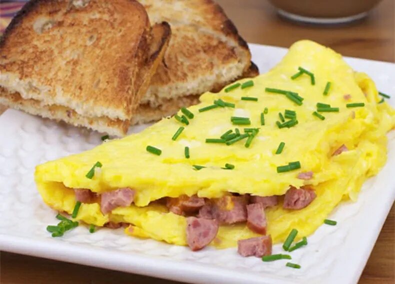 Вкусный завтрак на скорую руку. Быстрый завтрак на скорую. Быстрый завтрак на скорую. Бутерброды из лаваша. Вкусные бутерброды на скорую руку.