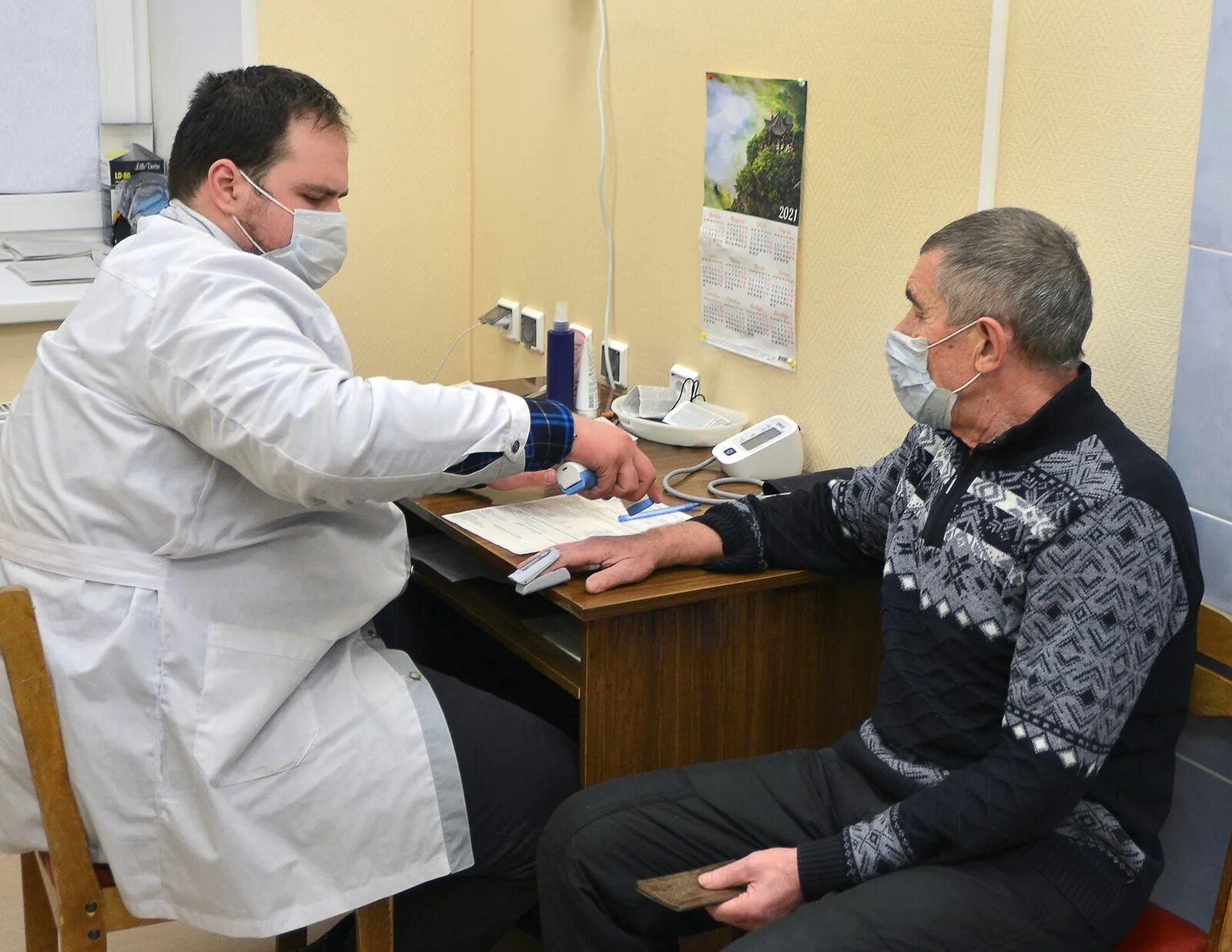 График приема врачей. Детская поликлиника сальск. Объявление о приеме врача. Ковдор прием врача. График приема специалистов.