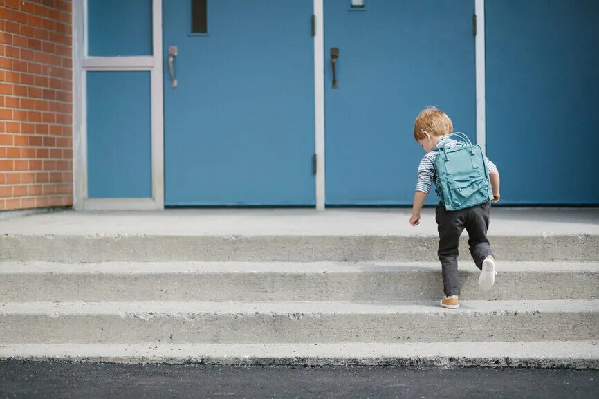 Настольные игры по английскому языку. Go up. Конструкция be going to. Future simple be going to упражнения. To be going to will правило.