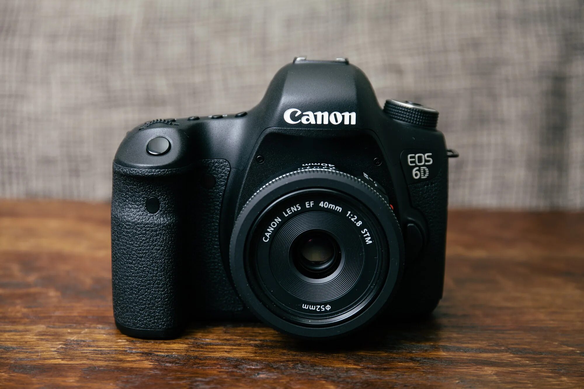 Кэнон фотоаппараты canon. Фотоаппарат Canon EOS 6d. Кэнон ЕОС 6д. Canon EOS 6d body. Canon 200d.