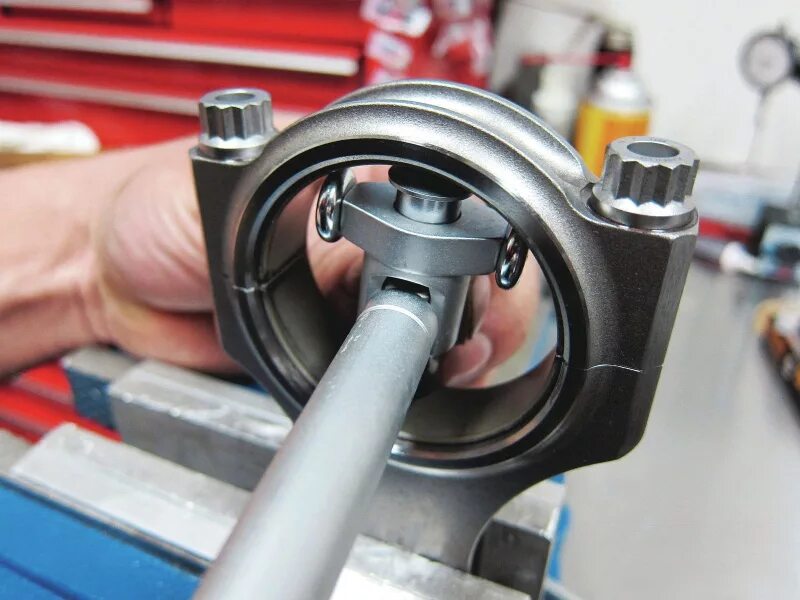 ремонт шатунов. шатун двигателя. шатун двигателя. ремонт шатунов. шатуны двигателя д 65.