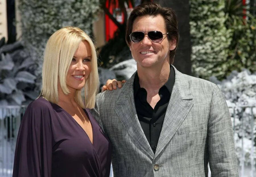 остином батлером и ванесса хадженс. остин батлер и ванесса. звезды расставания. анин бинг и джим керри. крисом джаддом дженнифер лопес.