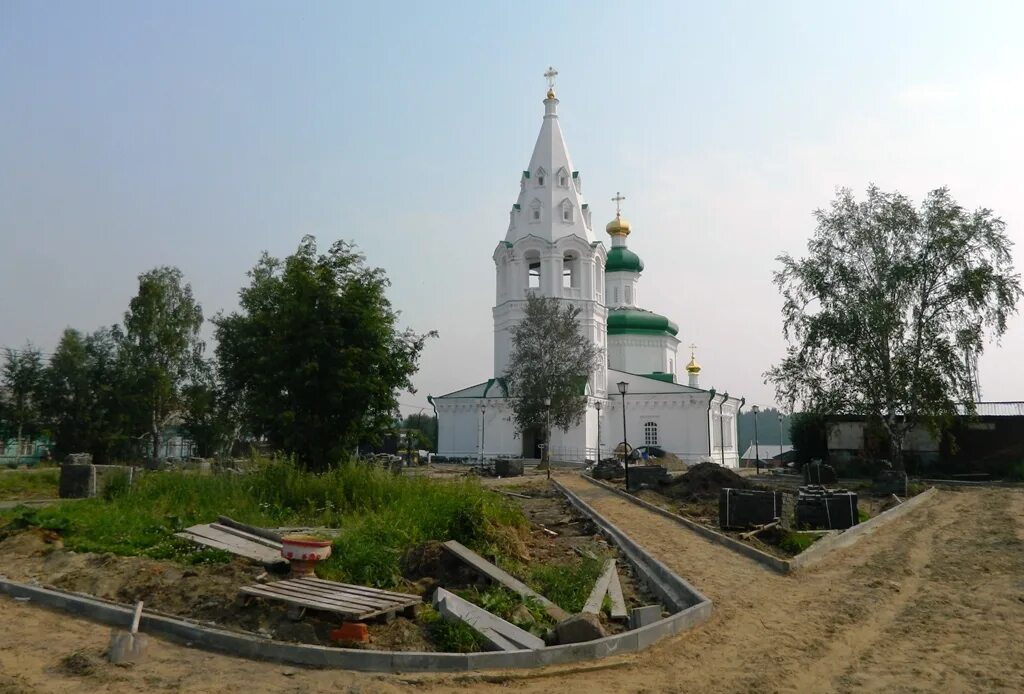 парк в поселке октябрьский люберецкого района. храм троицы октябрьский. церковь троицы живоначальной кондинского троицкого монастыря. свято-троицкий кондинский монастырь. церковь троицы живоначальной кондинского троицкого монастыря.