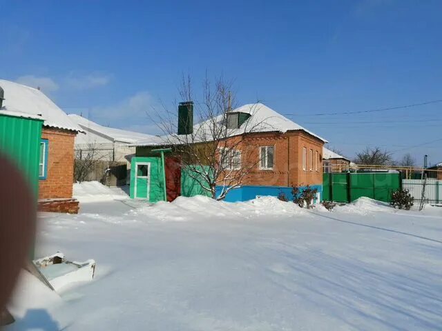 Дома в воронежской области в богучарах. Богучарский район село Залиман гостиница. Воронежская область, Богучарский р-н, с. Залиман, ул. Малаховского 237. Воронежская обл Богучарский р-н с Залиман Степная 60. Залиман Богучарский район переулок Северный дом 18.