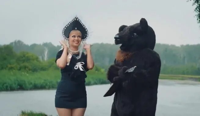 Вика земляника патриотка фото Фотографии ВИКА КЛУБНИКА ПЕСНЯ