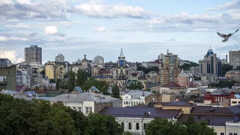Киев находится