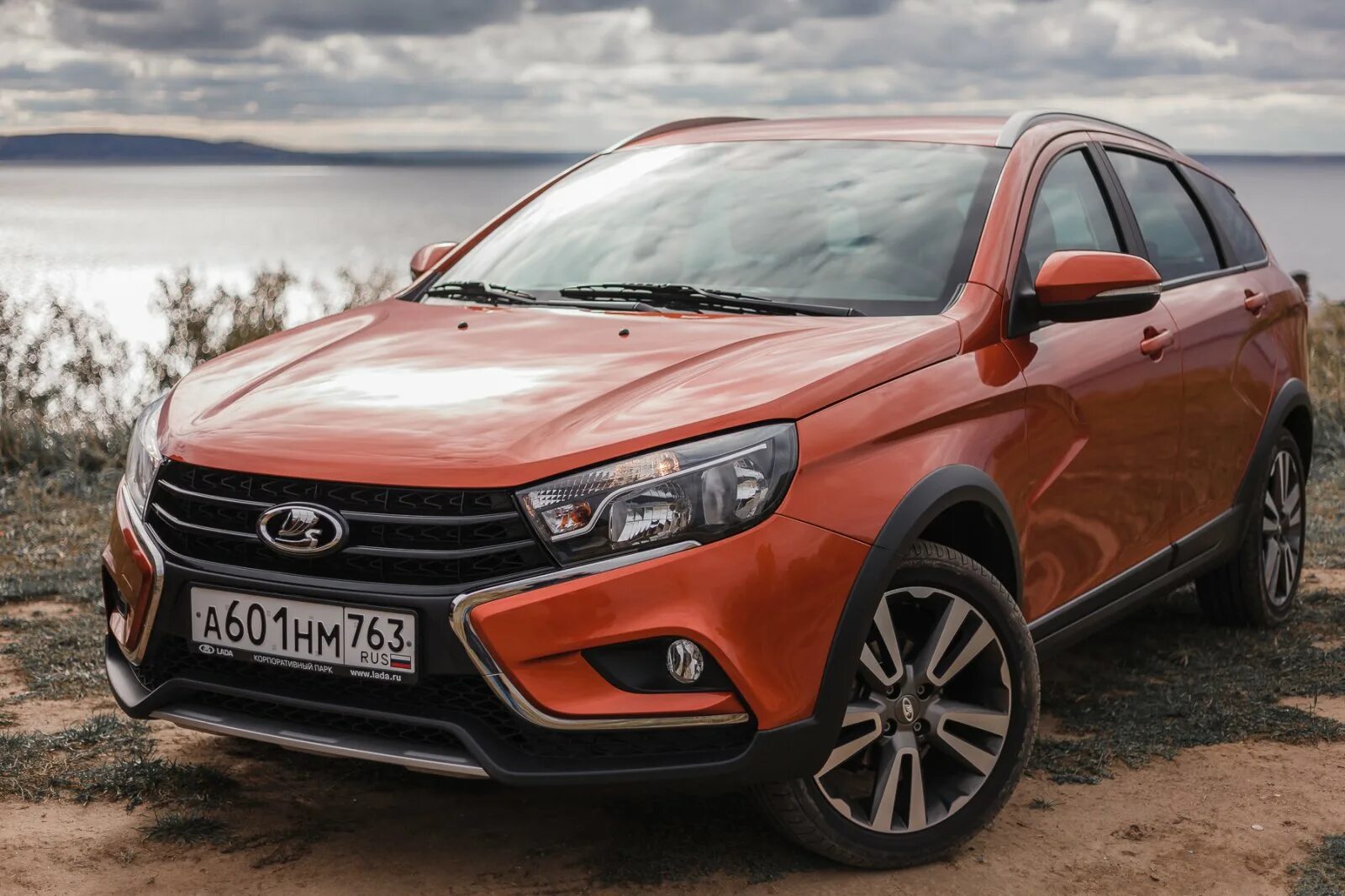 Vesta niva. Лада веста suv 2020. Lada niva 4x4 vision. Новая лада нива кросс 2023. Niva vesta.