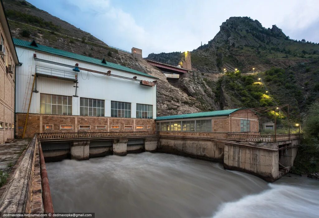 Гунибская гэс и водохранилище. Малая гэс дагестан. Плотина гергебильской гэс. Гэс гунибского района. Гунибская гэс и водохранилище.